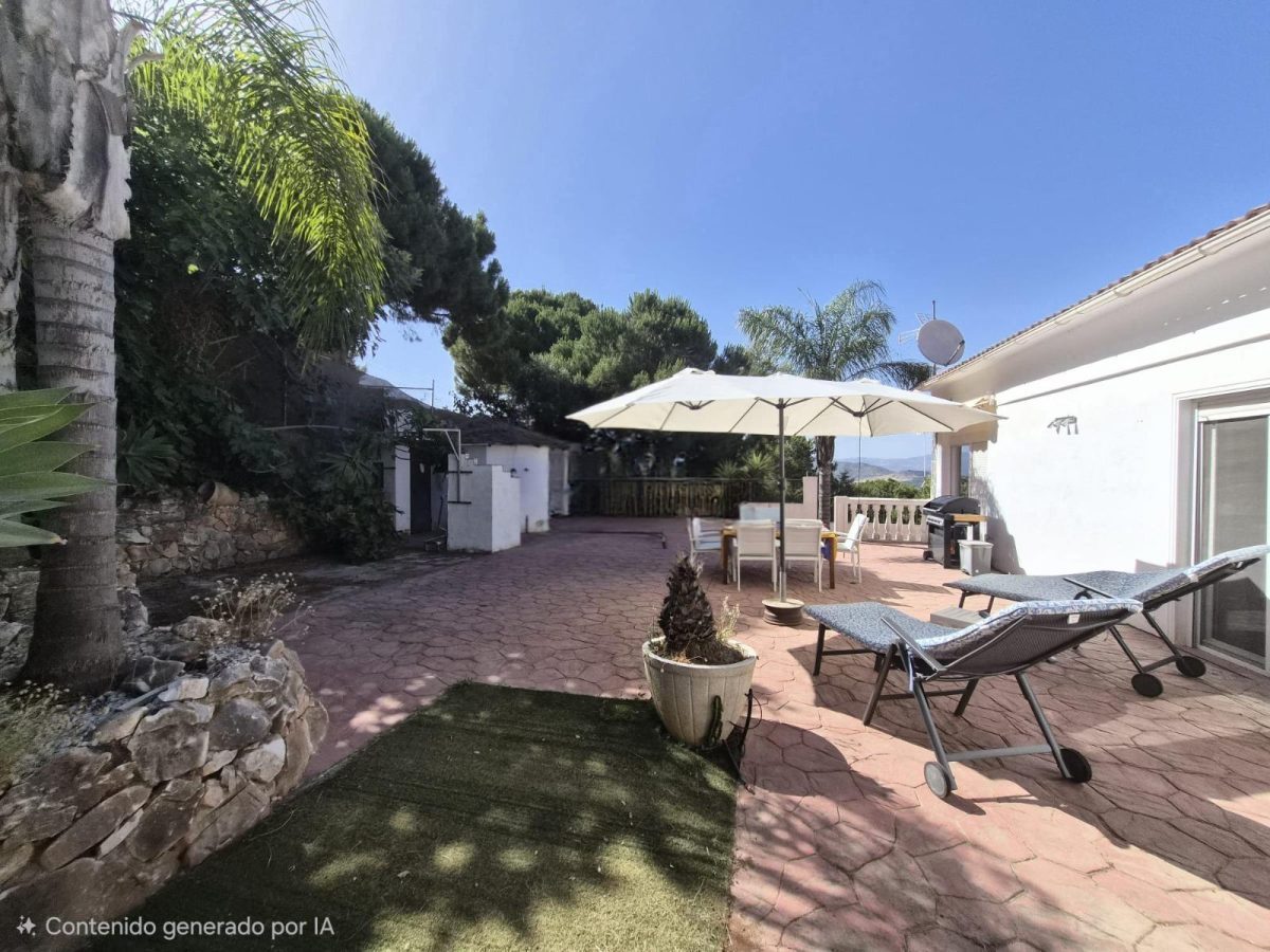 Chalet independiente con 3 viviendas, piscina y vistas al mar en Pinos de Alhaurín | Alhaurín de la Torre | Costa del Sol — Foto 22