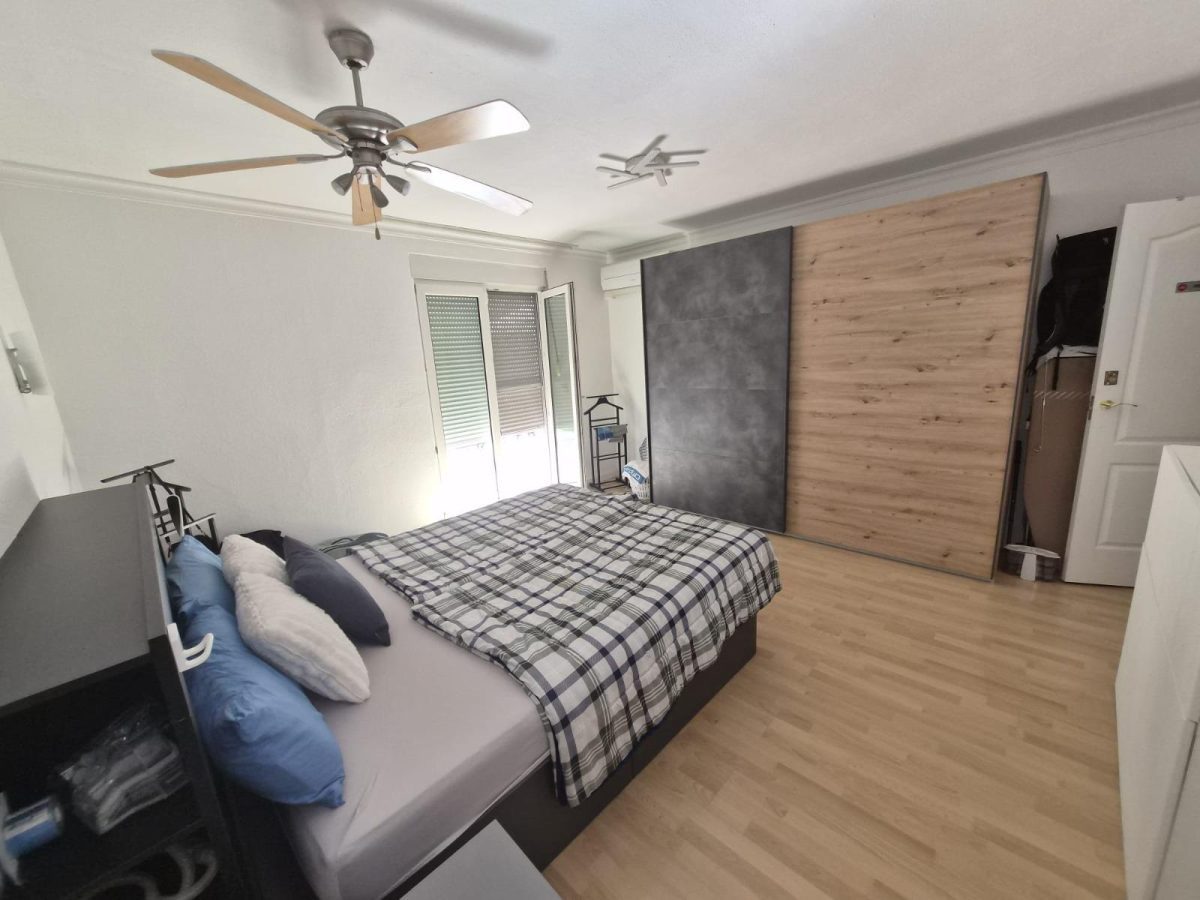 Chalet independiente con 3 viviendas, piscina y vistas al mar en Pinos de Alhaurín | Alhaurín de la Torre | Costa del Sol — Foto 12
