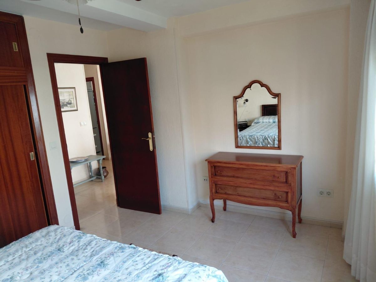SEGUNDA LINEA DE PLAYA. CARVAJAL. 2 DORMITORIOS. 1 BAÑO. PISCINA. PARKING COMUNITARIO. VISTAS AL MAR. — Foto 30