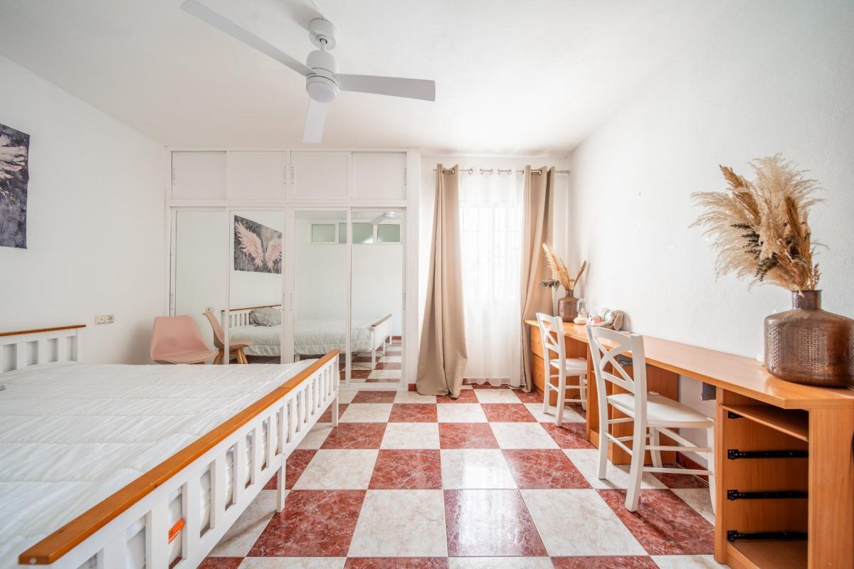 Espectacular Villa de Lujo Reformada en El Coto, Costa del Sol: Exclusividad, Amplitud y Alta Rentabilidad — Foto 29