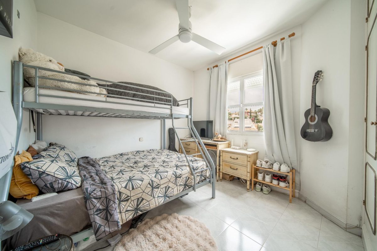 Espectacular Villa de Lujo Reformada en El Coto, Costa del Sol: Exclusividad, Amplitud y Alta Rentabilidad — Foto 24