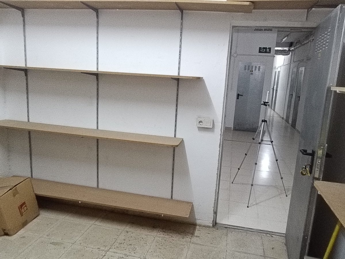 Trastero en venta en el centro de la ciudad - 13 m2 — Foto 2