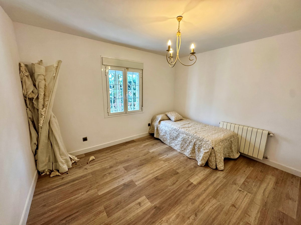 Chalet en venta en Pedrezuela - lujo y piscina — Foto 13