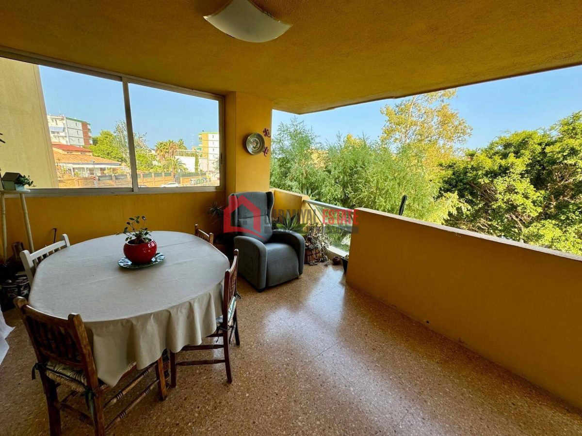Apartment en alquiler en Canet de Berenguer — Foto 1