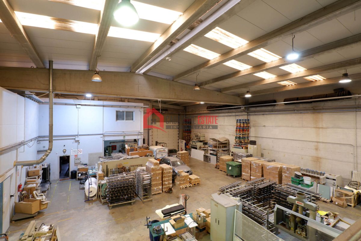 Industrial building en venta en Náquera — Foto 1