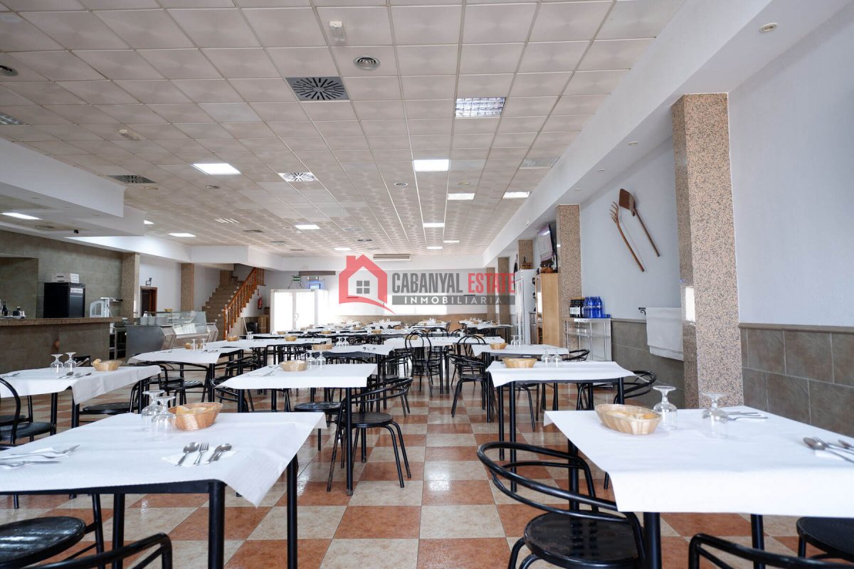 Commercial premises en venta en Sagunto — Foto 2