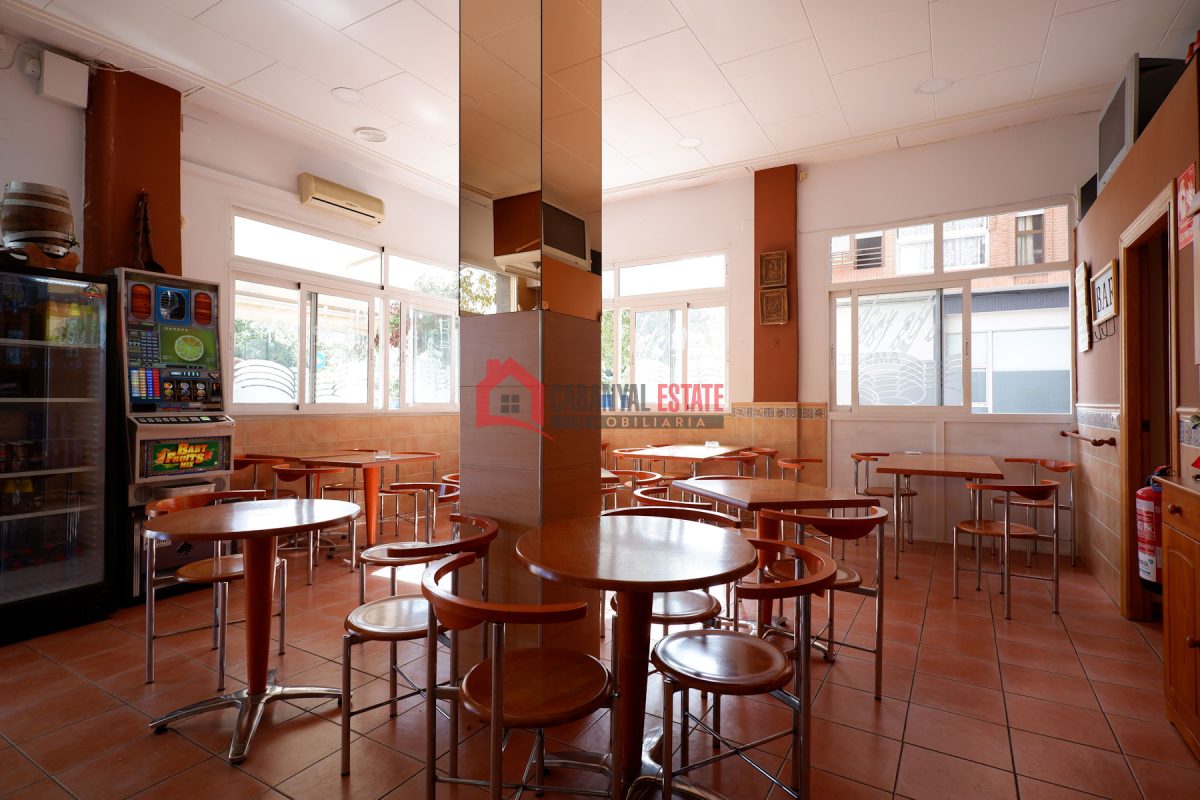 Commercial premises en venta en Valencia — Foto 7