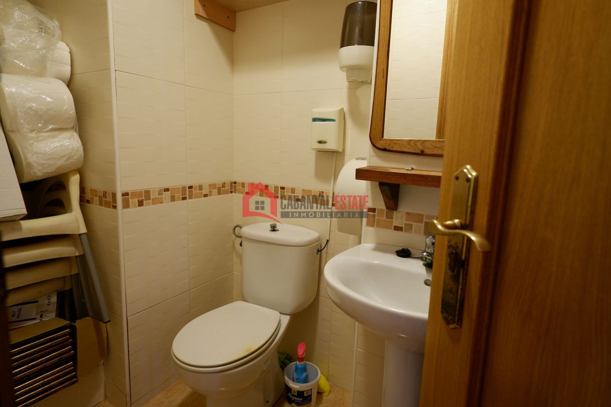 Commercial premises en venta en Valencia — Foto 14