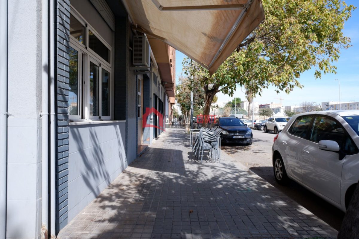 Commercial premises en venta en Valencia — Foto 27