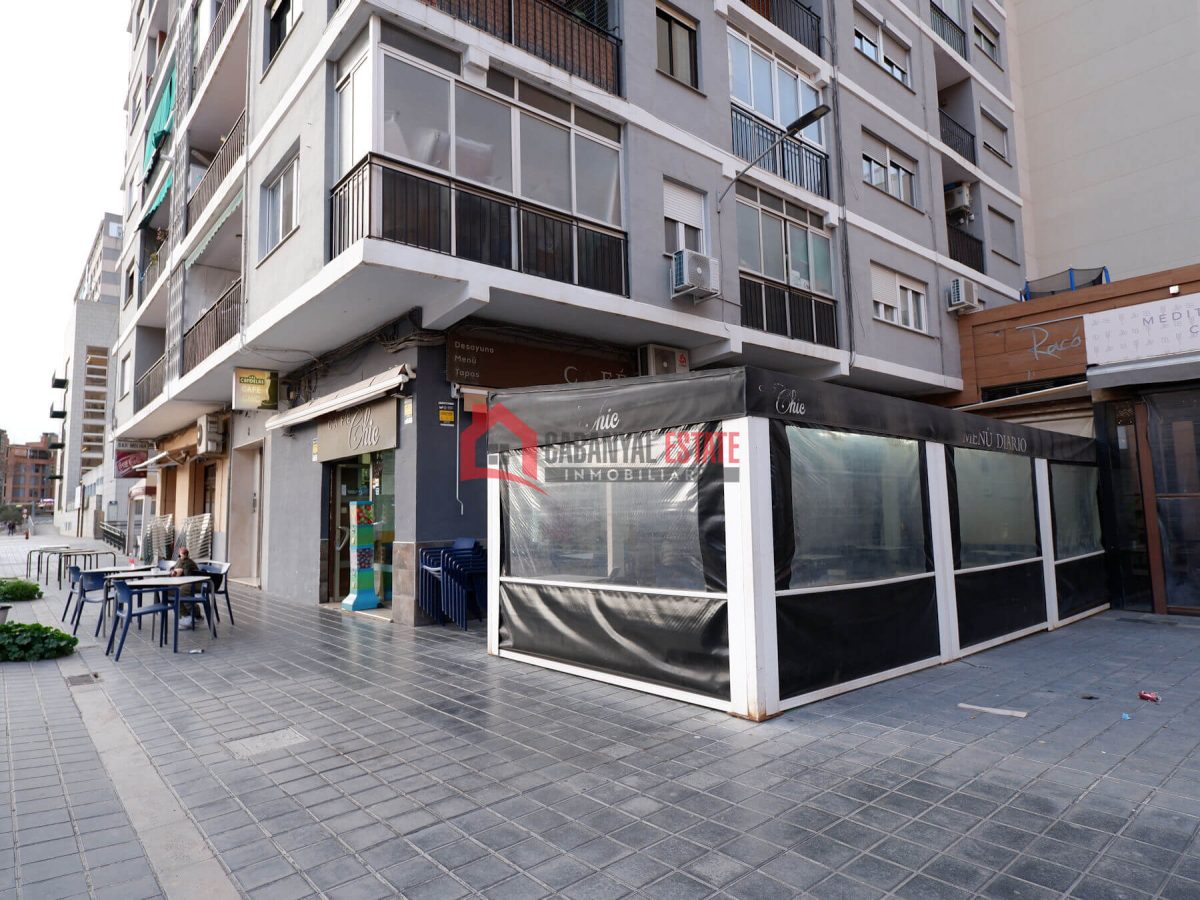 Commercial premises en alquiler en Valencia — Foto 1
