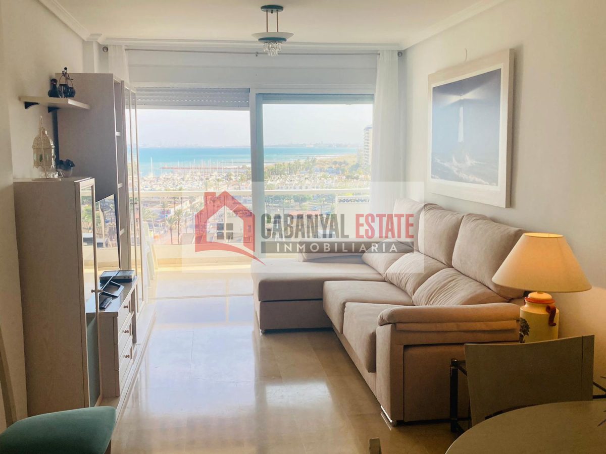 Apartment en alquiler en El Puig de Santa Maria — Foto 1