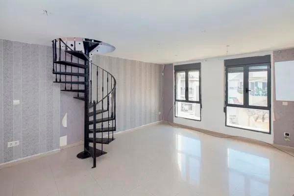 Apartment en venta en Liria — Foto 1