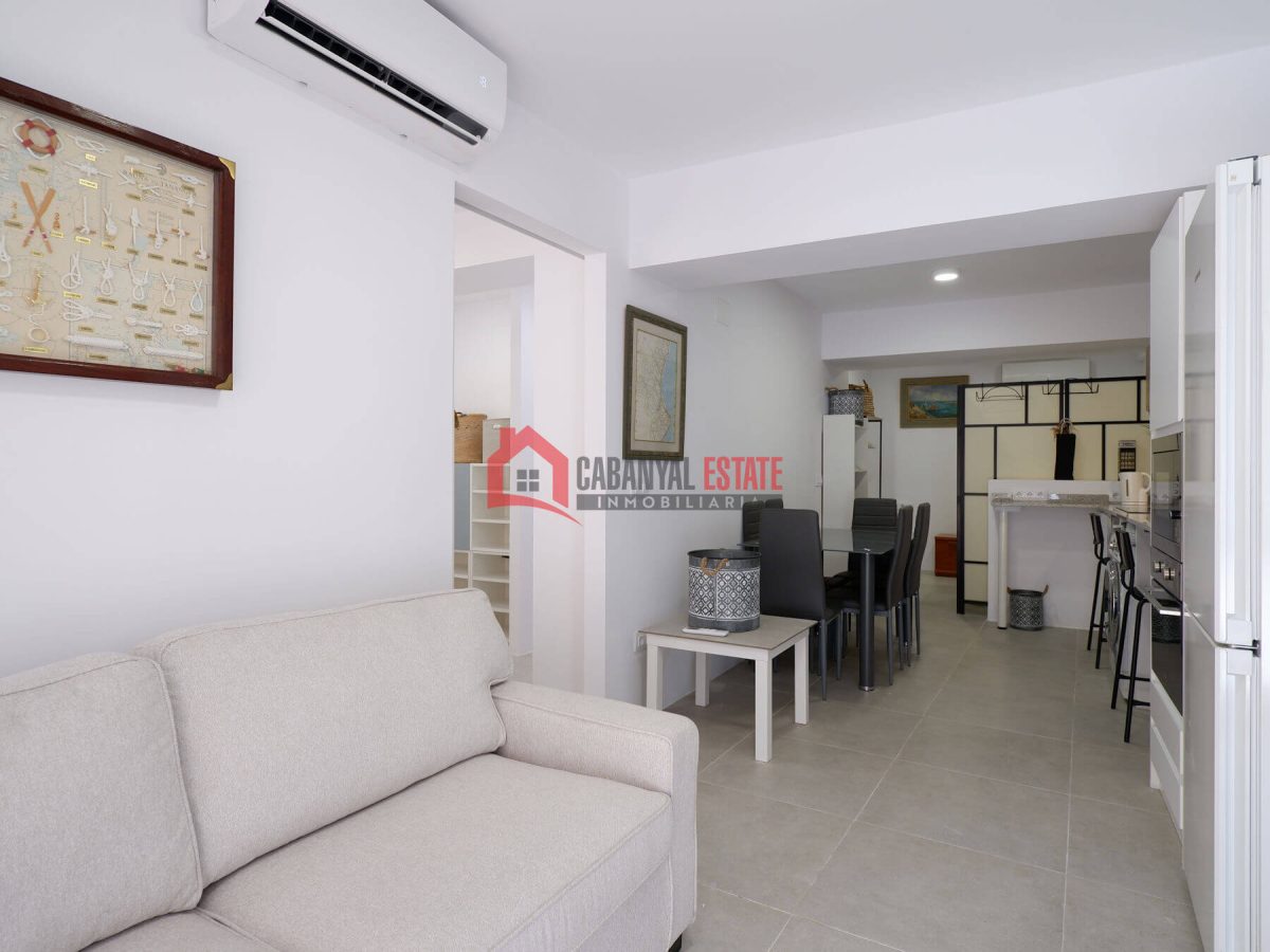 Apartment en alquiler en Valencia — Foto 1