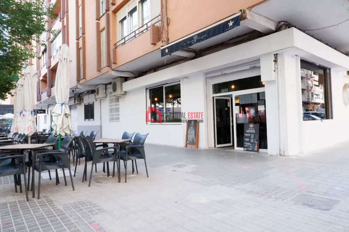 Commercial premises en venta en Valencia — Foto 22
