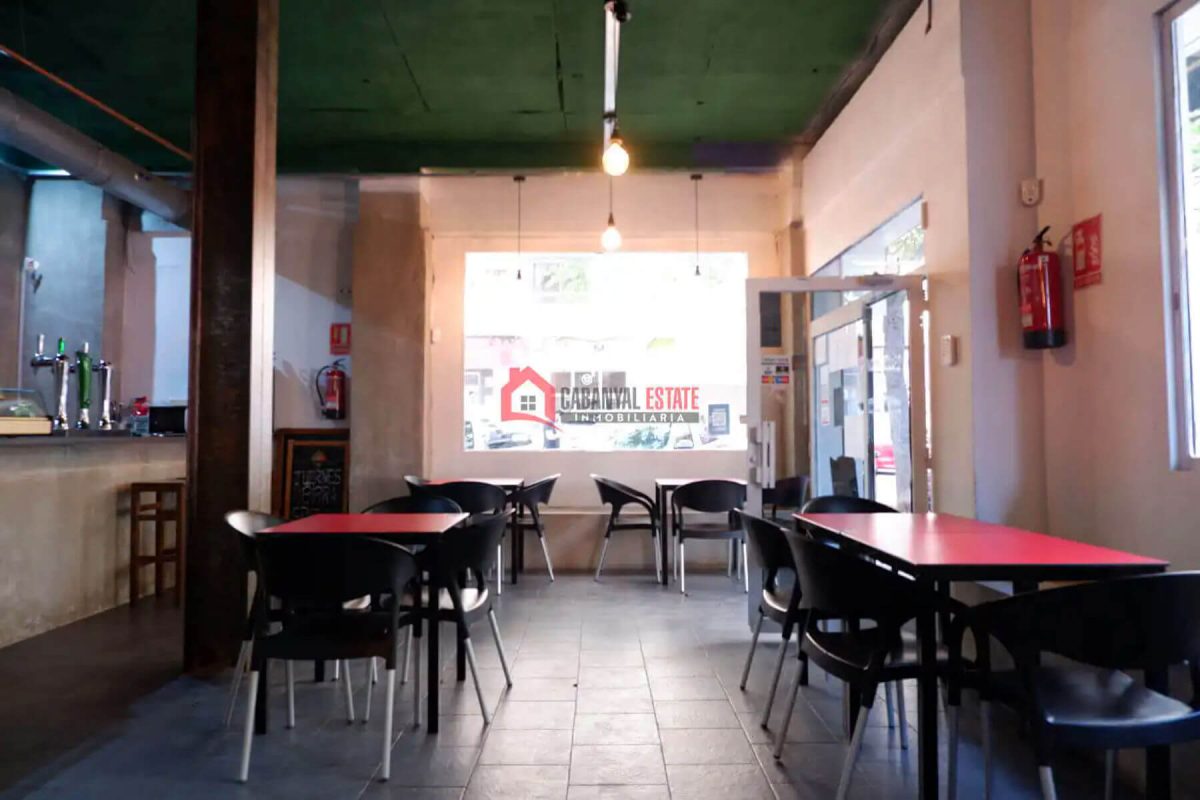 Commercial premises en venta en Valencia — Foto 11