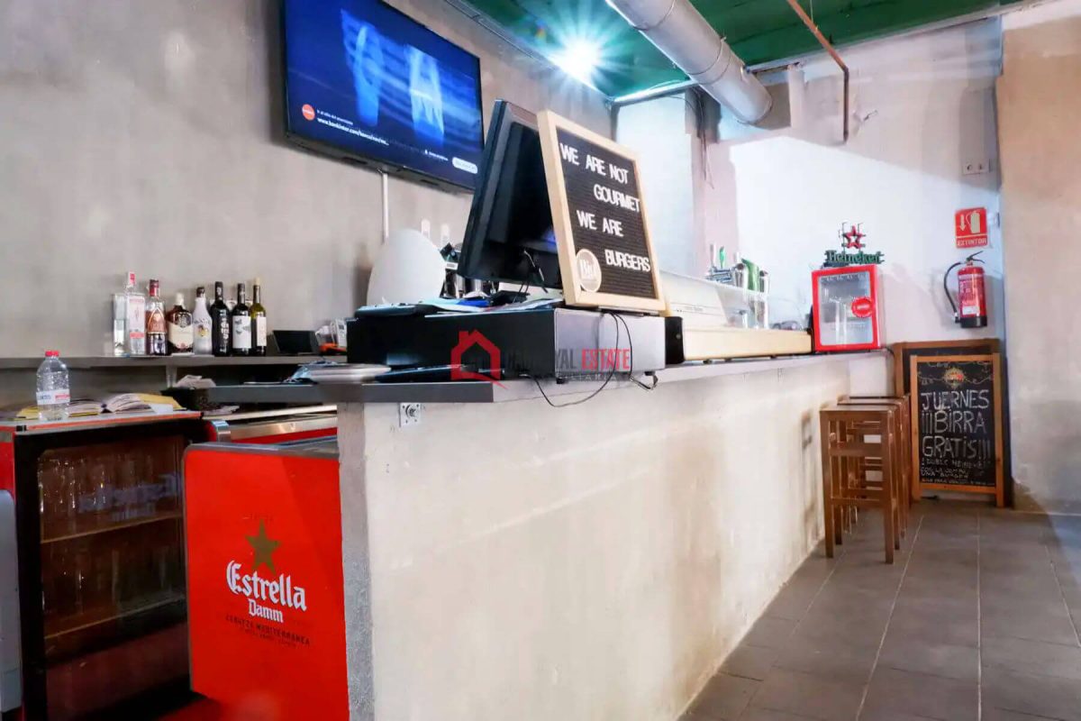 Commercial premises en venta en Valencia — Foto 9