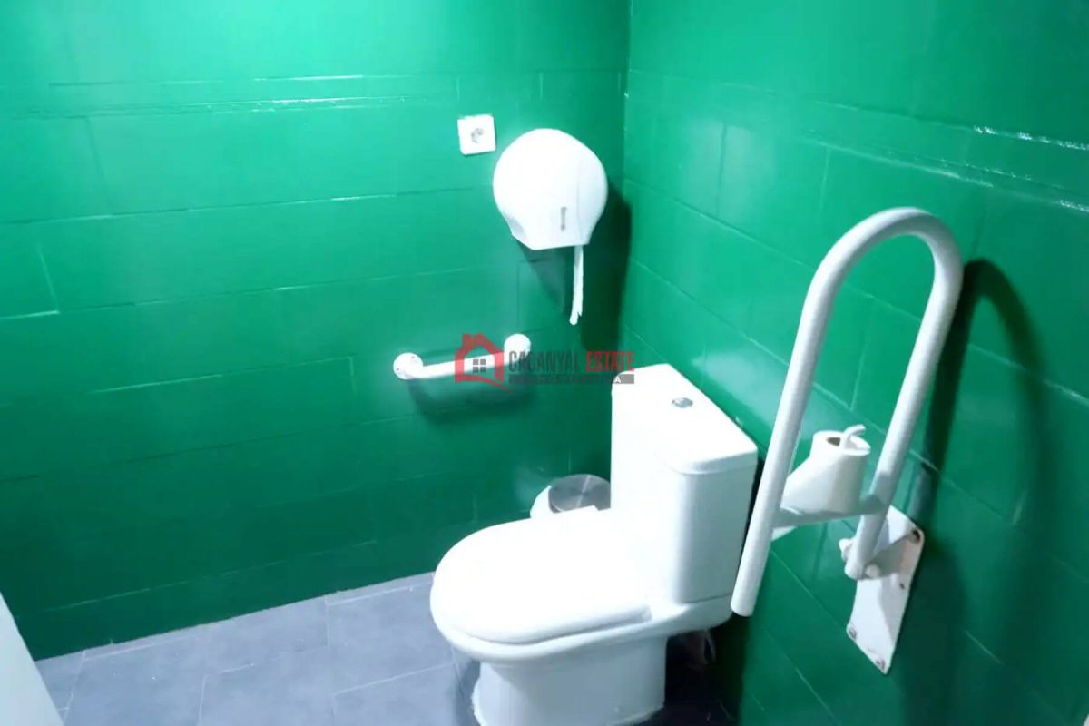 Commercial premises en venta en Valencia — Foto 21
