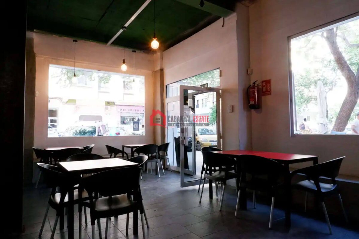 Commercial premises en venta en Valencia — Foto 12