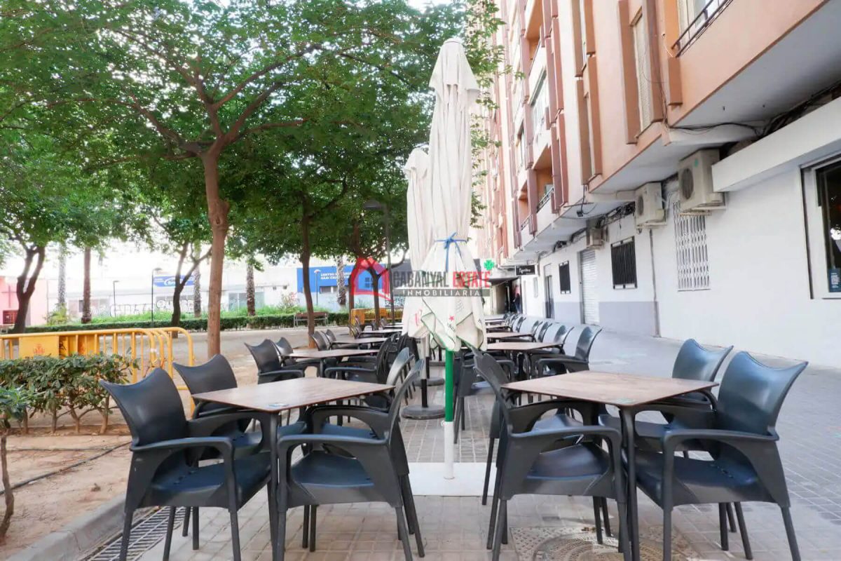 Commercial premises en venta en Valencia — Foto 25