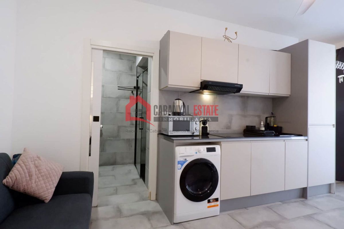 ¿Buscas una inversión inmobiliaria que genere ingresos inmediatos y tenga un gran potencial de revalorización? Desde Cabanyal Estate te presentamos en exclusiva esta planta baja única ubicada en la ca — Foto 6