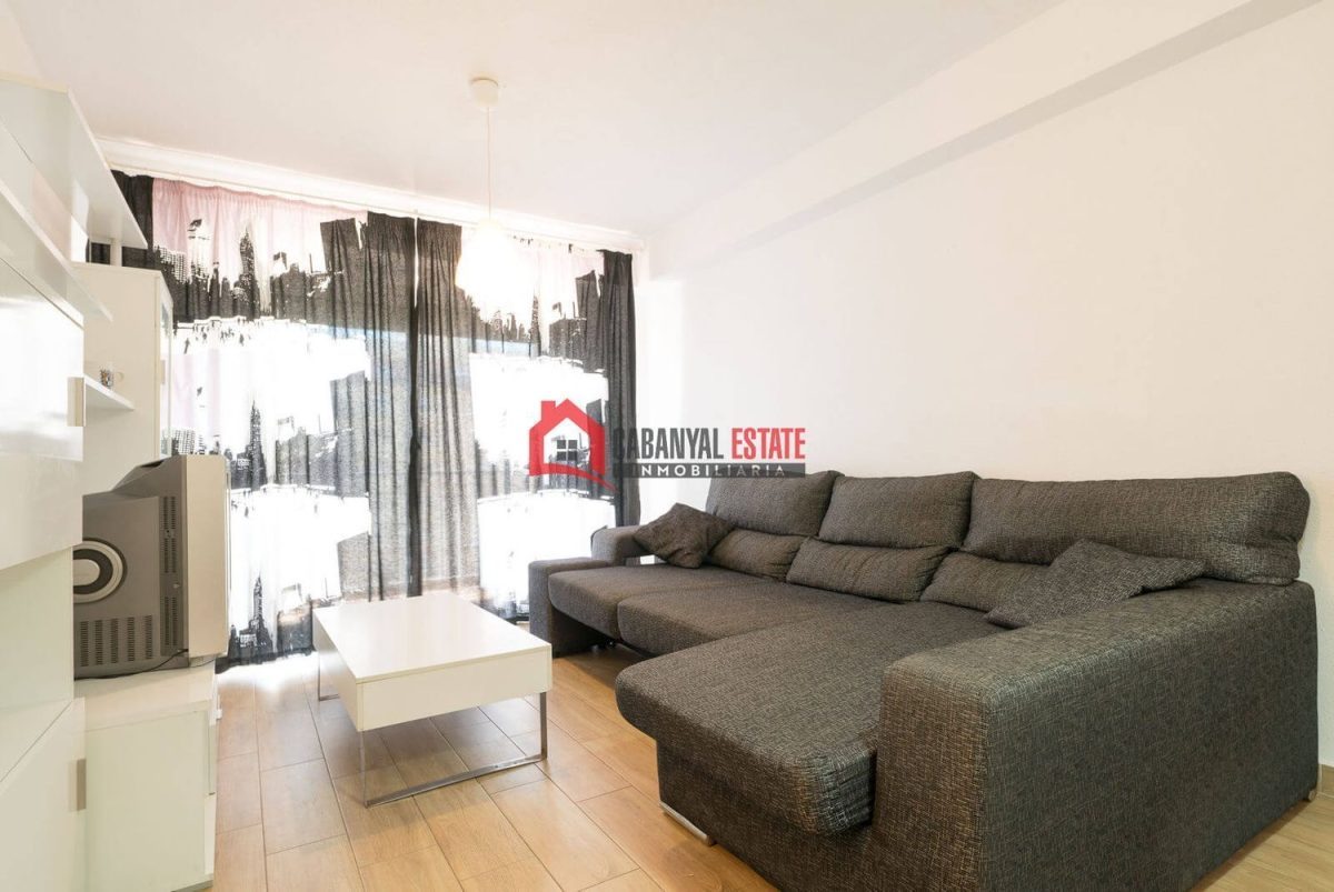 Encantador apartamento de 2 dormitorios con vistas al mar en la Avenida dels Tarongers. — Foto 4