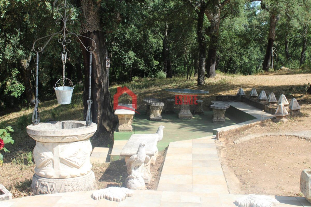 Descubra el equilibrio perfecto entre tranquilidad, exclusividad y accesibilidad en este chalet independiente único enclavado en la serena campiña de Fuencaliente (Ciudad Real). Situado junto a un cot — Foto 33