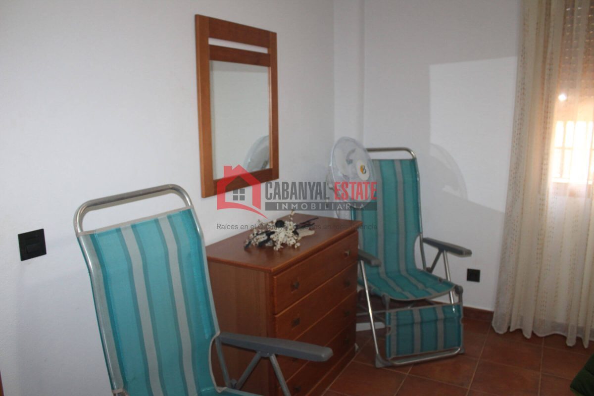 Descubra el equilibrio perfecto entre tranquilidad, exclusividad y accesibilidad en este chalet independiente único enclavado en la serena campiña de Fuencaliente (Ciudad Real). Situado junto a un cot — Foto 32