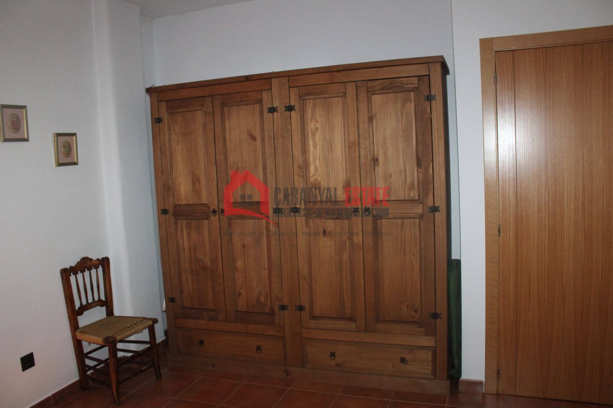 Descubra el equilibrio perfecto entre tranquilidad, exclusividad y accesibilidad en este chalet independiente único enclavado en la serena campiña de Fuencaliente (Ciudad Real). Situado junto a un cot — Foto 25