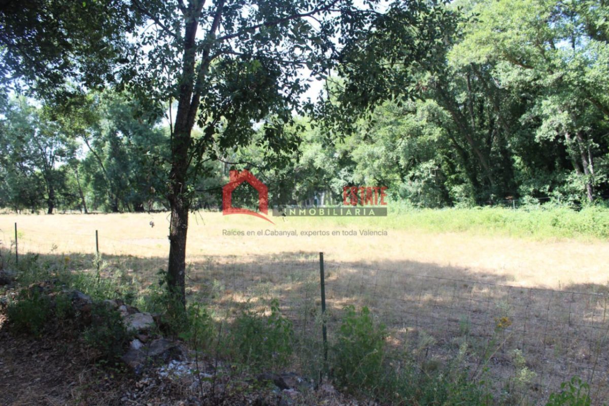 Descubra el equilibrio perfecto entre tranquilidad, exclusividad y accesibilidad en este chalet independiente único enclavado en la serena campiña de Fuencaliente (Ciudad Real). Situado junto a un cot — Foto 38