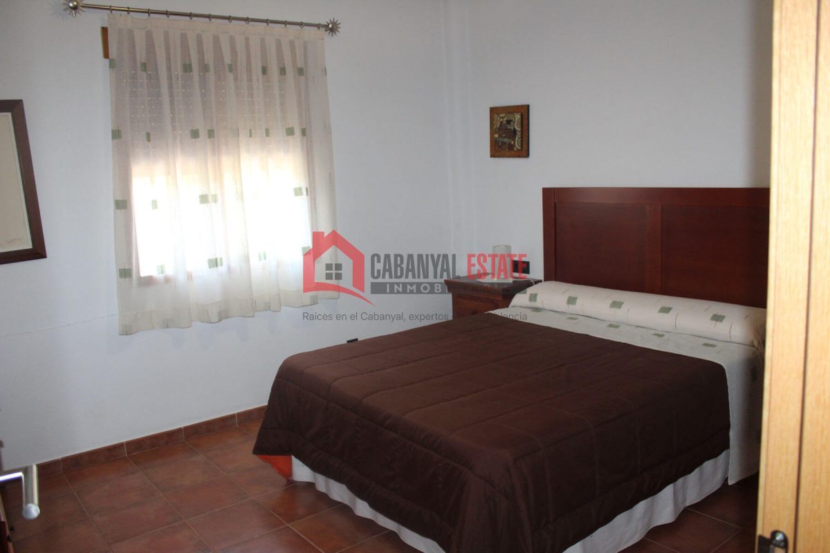Descubra el equilibrio perfecto entre tranquilidad, exclusividad y accesibilidad en este chalet independiente único enclavado en la serena campiña de Fuencaliente (Ciudad Real). Situado junto a un cot — Foto 19