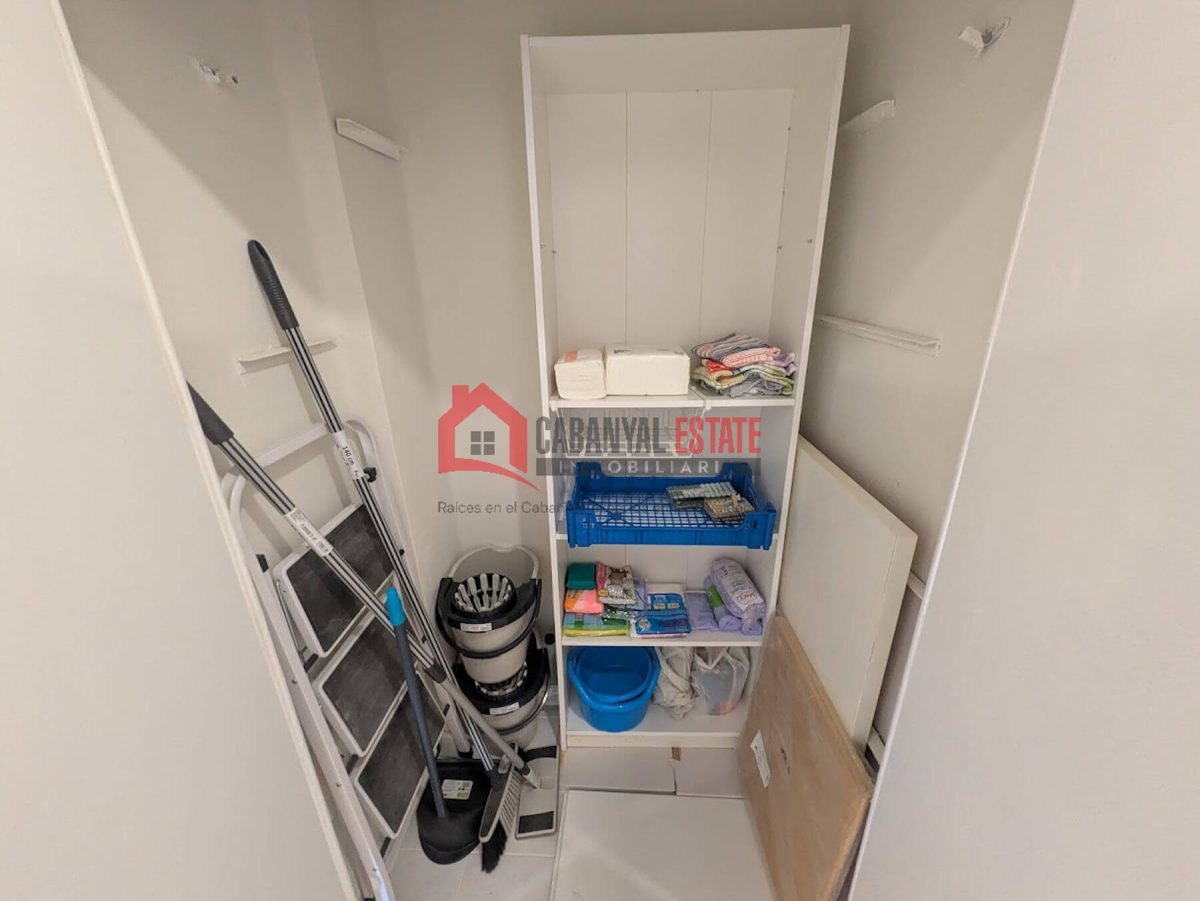¿Buscas un hogar listo para entrar a vivir, lleno de luz y ubicado en una de las zonas más demandadas de Valencia? Este fantástico piso esquinero de 83 m² construidos es la opción perfecta: está compl — Foto 36