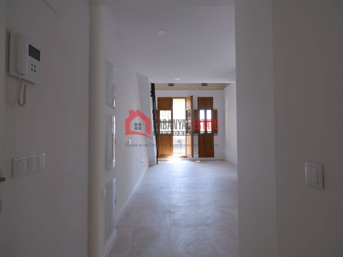 ¿Buscas la autenticidad del barrio marinero sin renunciar al máximo confort contemporáneo? Cabanyal Estate te presenta esta espectacular vivienda de 80 m² construidos, a estrenar, ubicada en una emble — Foto 22