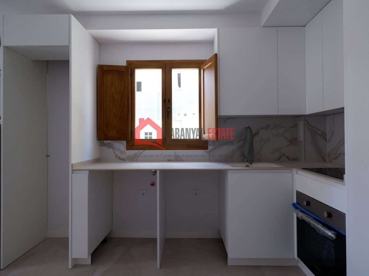 ¿Buscas la autenticidad del barrio marinero sin renunciar al máximo confort contemporáneo? Cabanyal Estate te presenta esta espectacular vivienda de 80 m² construidos, a estrenar, ubicada en una emble — Foto 8