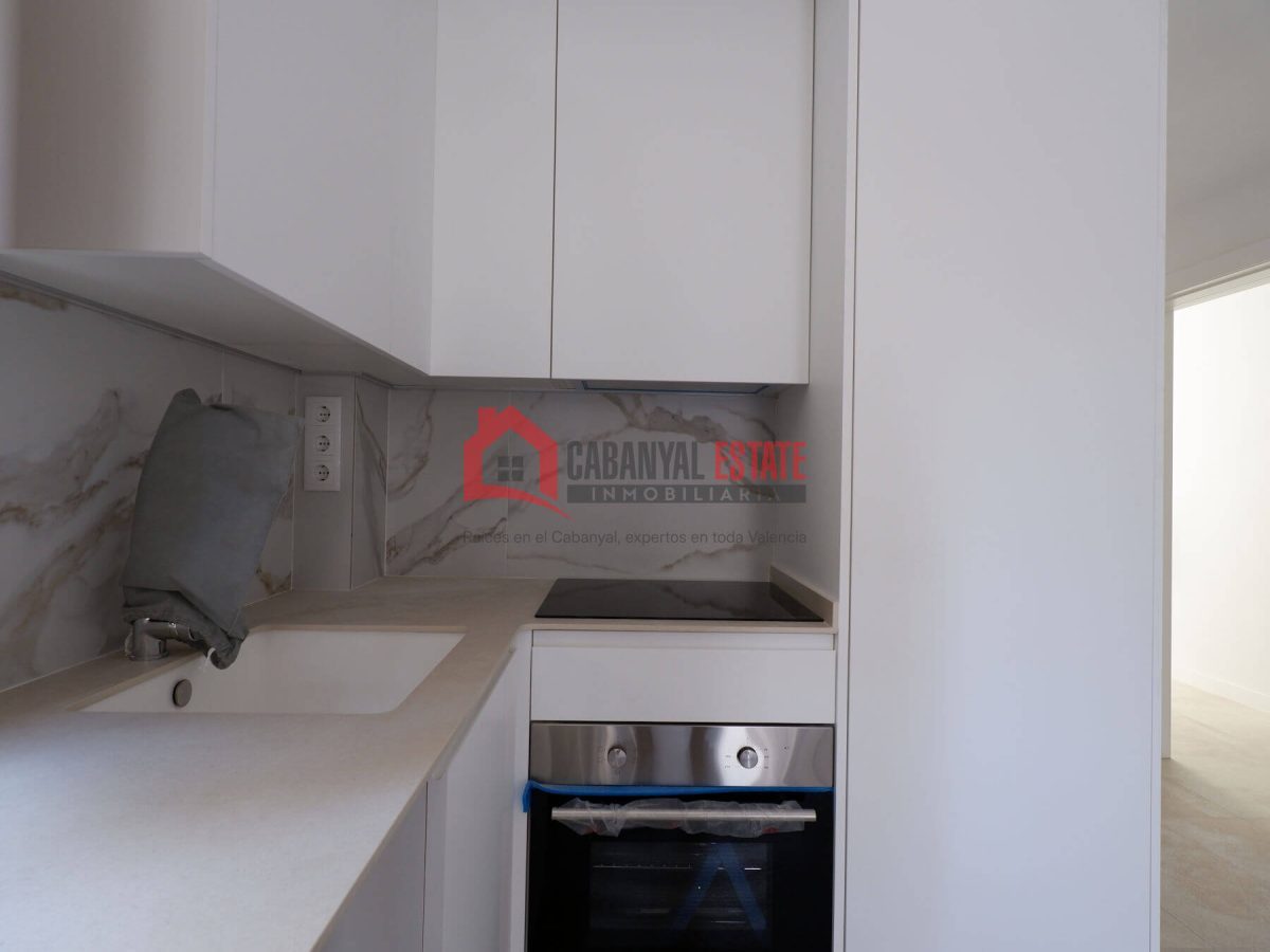 ¿Buscas la autenticidad del barrio marinero sin renunciar al máximo confort contemporáneo? Cabanyal Estate te presenta esta espectacular vivienda de 80 m² construidos, a estrenar, ubicada en una emble — Foto 10