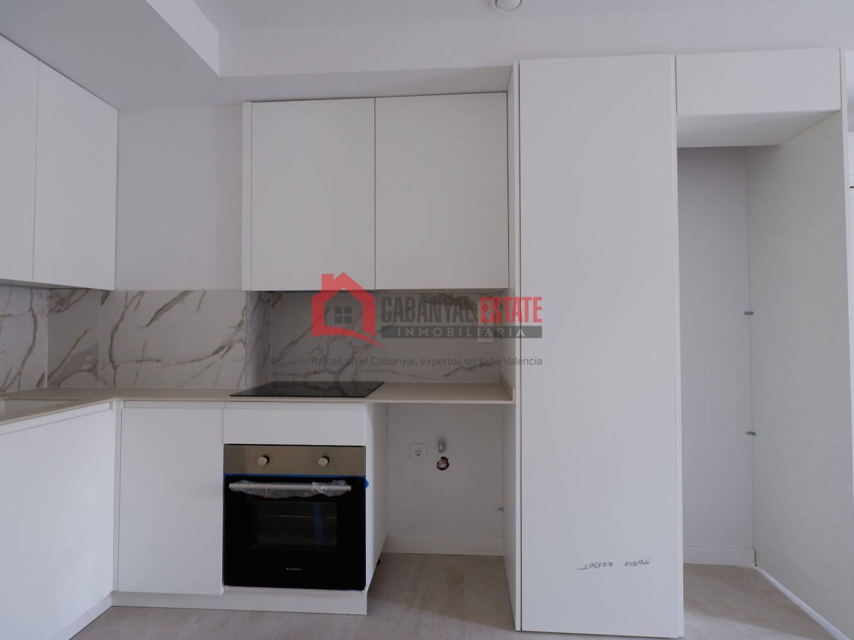 ¿Sueñas con estrenar una vivienda con alma, de diseño vanguardista y con la esencia del Cabanyal más auténtico? Cabanyal Estate te presenta esta magnífica propiedad de 79 m² construidos, ubicada en un — Foto 15