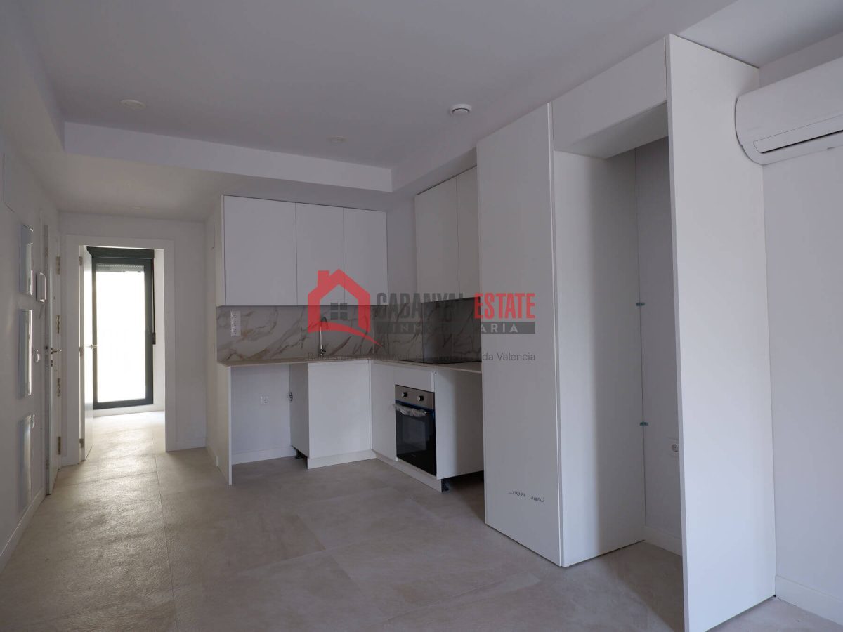 ¿Sueñas con estrenar una vivienda con alma, de diseño vanguardista y con la esencia del Cabanyal más auténtico? Cabanyal Estate te presenta esta magnífica propiedad de 79 m² construidos, ubicada en un — Foto 10