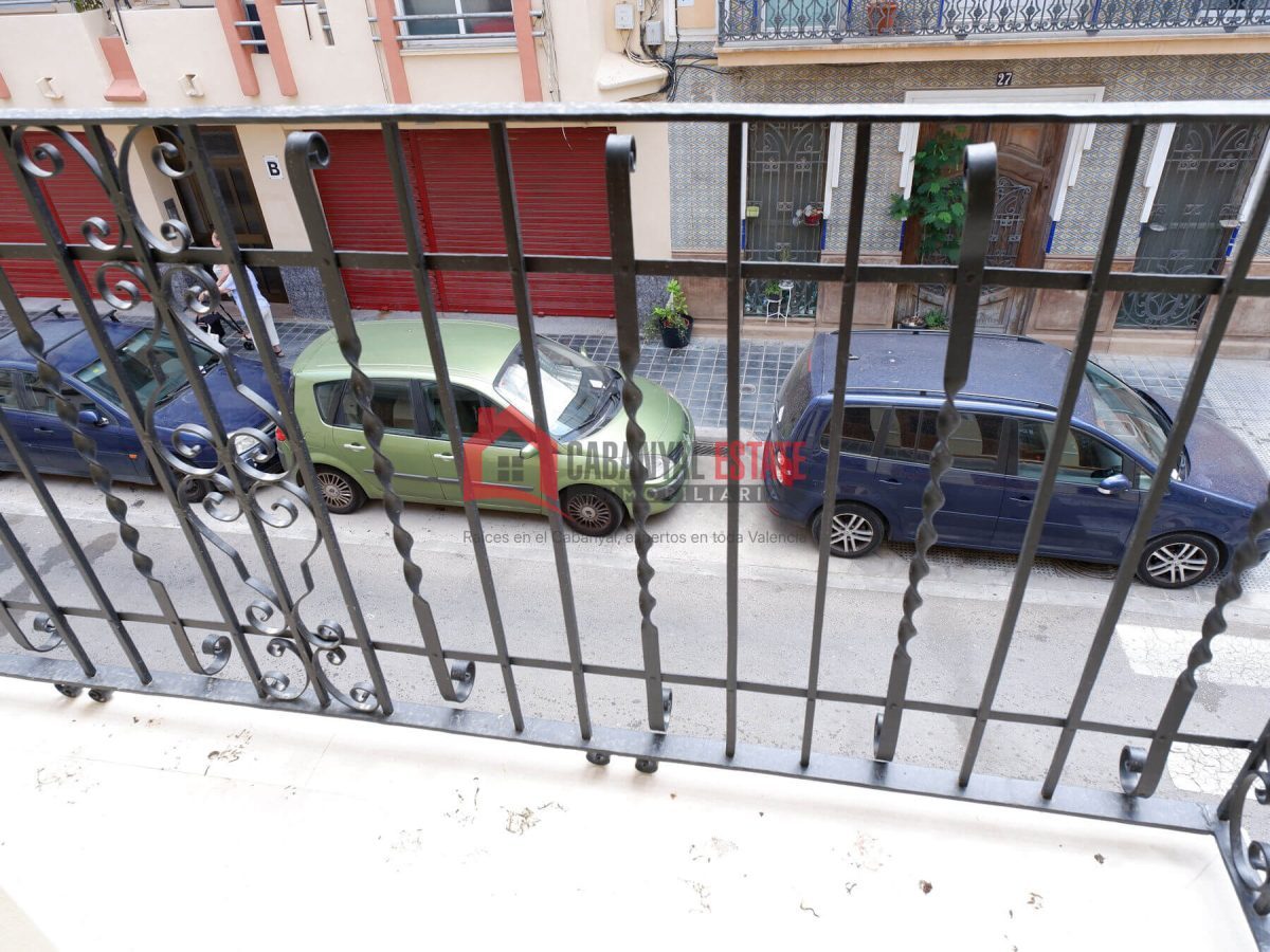 ¿Sueñas con estrenar una vivienda con alma, de diseño vanguardista y con la esencia del Cabanyal más auténtico? Cabanyal Estate te presenta esta magnífica propiedad de 79 m² construidos, ubicada en un — Foto 7
