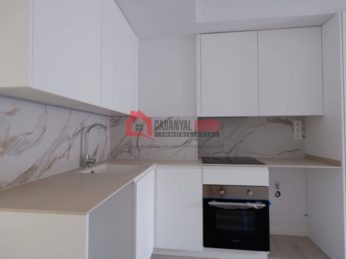 ¿Sueñas con estrenar una vivienda con alma, de diseño vanguardista y con la esencia del Cabanyal más auténtico? Cabanyal Estate te presenta esta magnífica propiedad de 79 m² construidos, ubicada en un — Foto 13