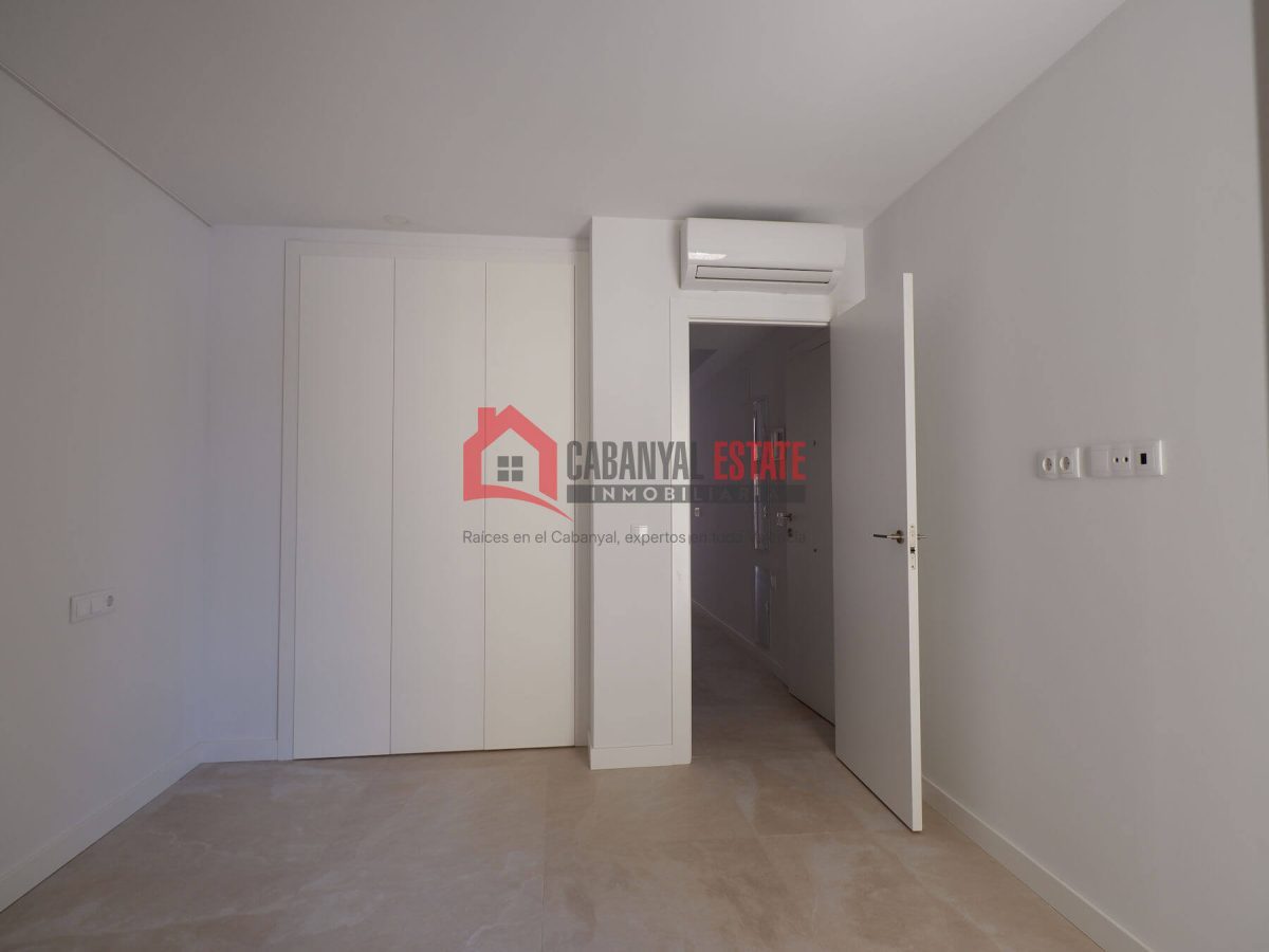 ¿Sueñas con estrenar una vivienda con alma, de diseño vanguardista y con la esencia del Cabanyal más auténtico? Cabanyal Estate te presenta esta magnífica propiedad de 79 m² construidos, ubicada en un — Foto 23