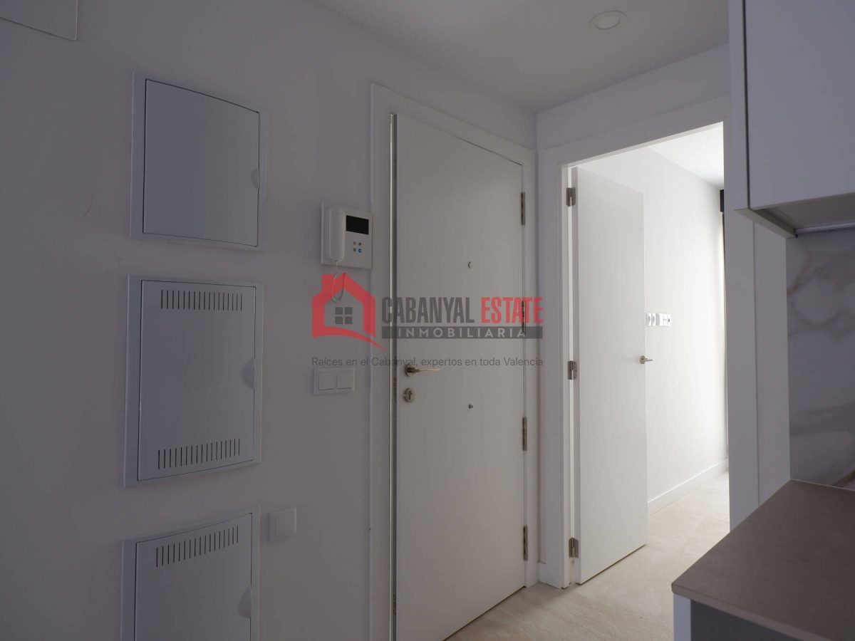 ¿Sueñas con estrenar una vivienda con alma, de diseño vanguardista y con la esencia del Cabanyal más auténtico? Cabanyal Estate te presenta esta magnífica propiedad de 79 m² construidos, ubicada en un — Foto 17