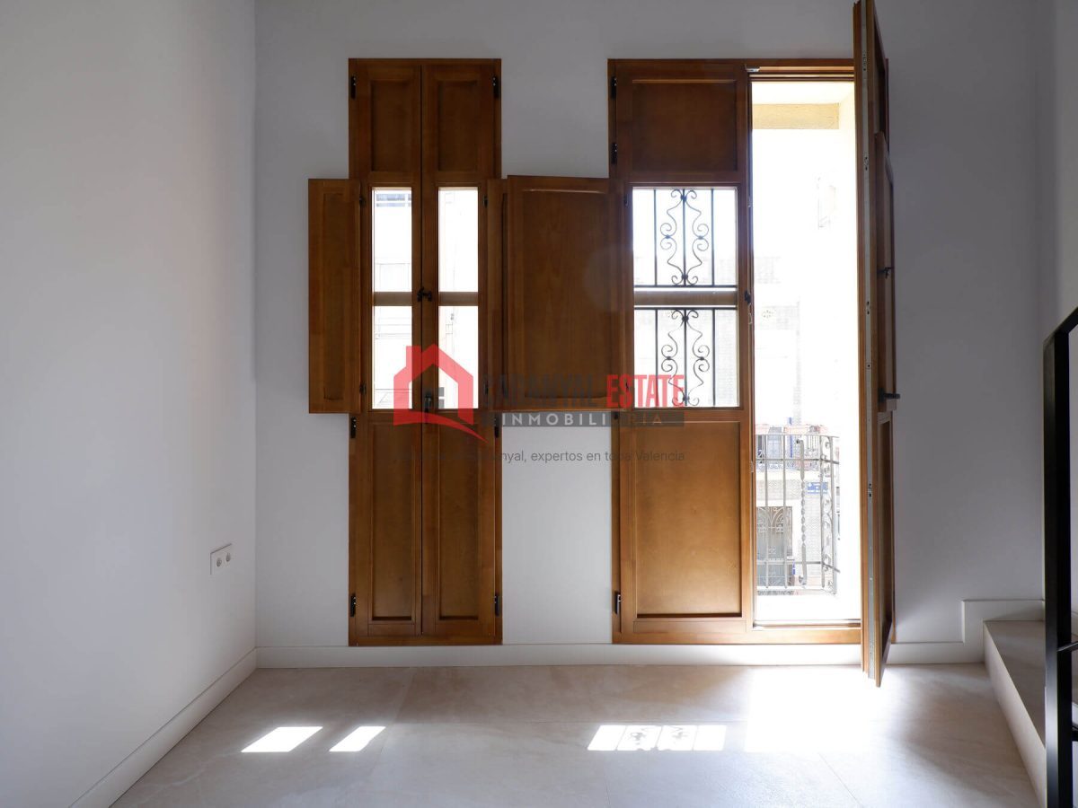 ¿Sueñas con estrenar una vivienda con alma, de diseño vanguardista y con la esencia del Cabanyal más auténtico? Cabanyal Estate te presenta esta magnífica propiedad de 79 m² construidos, ubicada en un — Foto 6