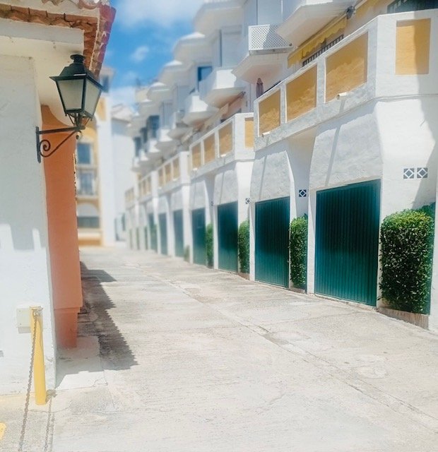 Venta Garaje Fuengirola Puebla Lucia 30m2 — Foto 1