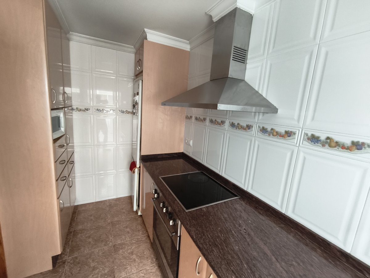 Venta Casa Sueca Céntrica con Garaje — Foto 9
