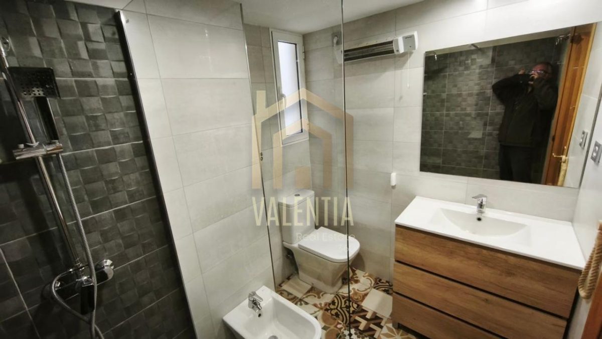 Piso en alquiler en València — Foto 3