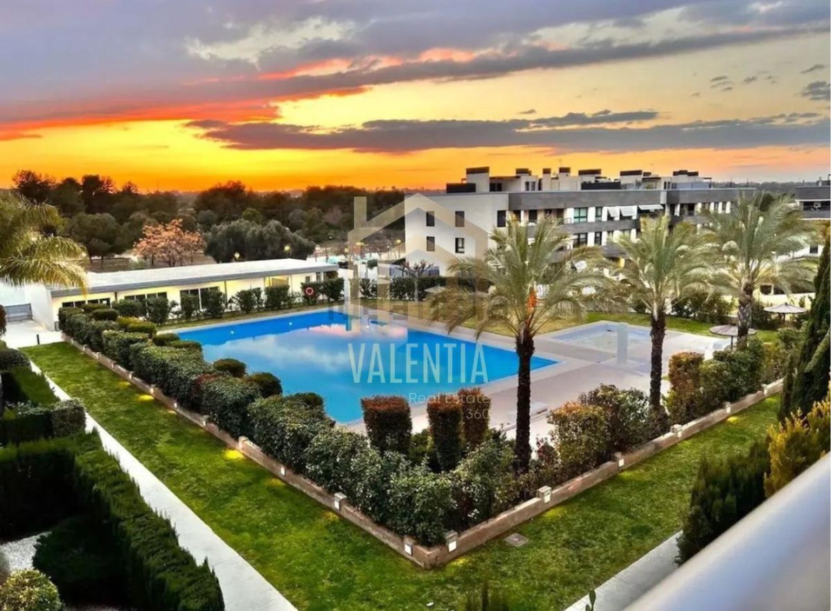 Atico en venta en Rocafort — Foto 1