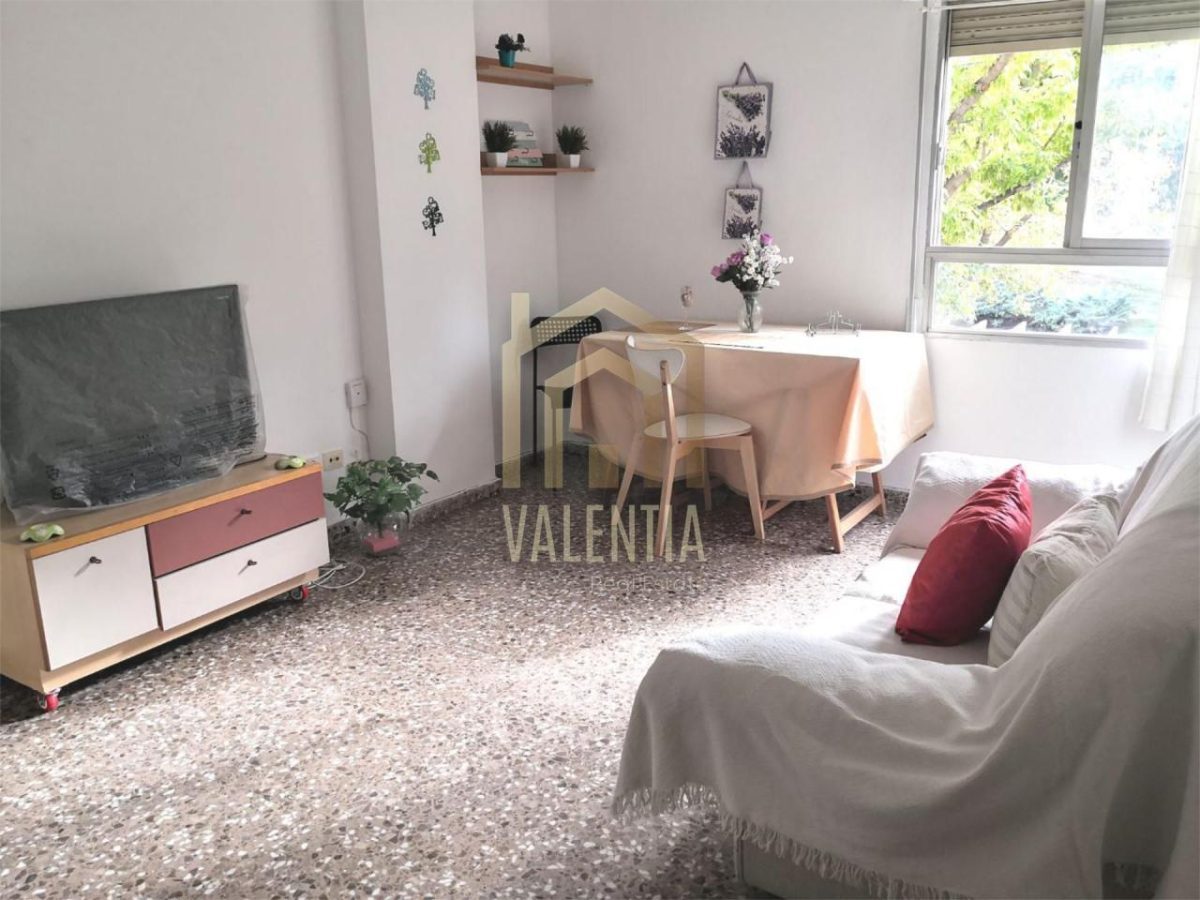 Piso en alquiler en Barrio de Benicalap — Foto 2