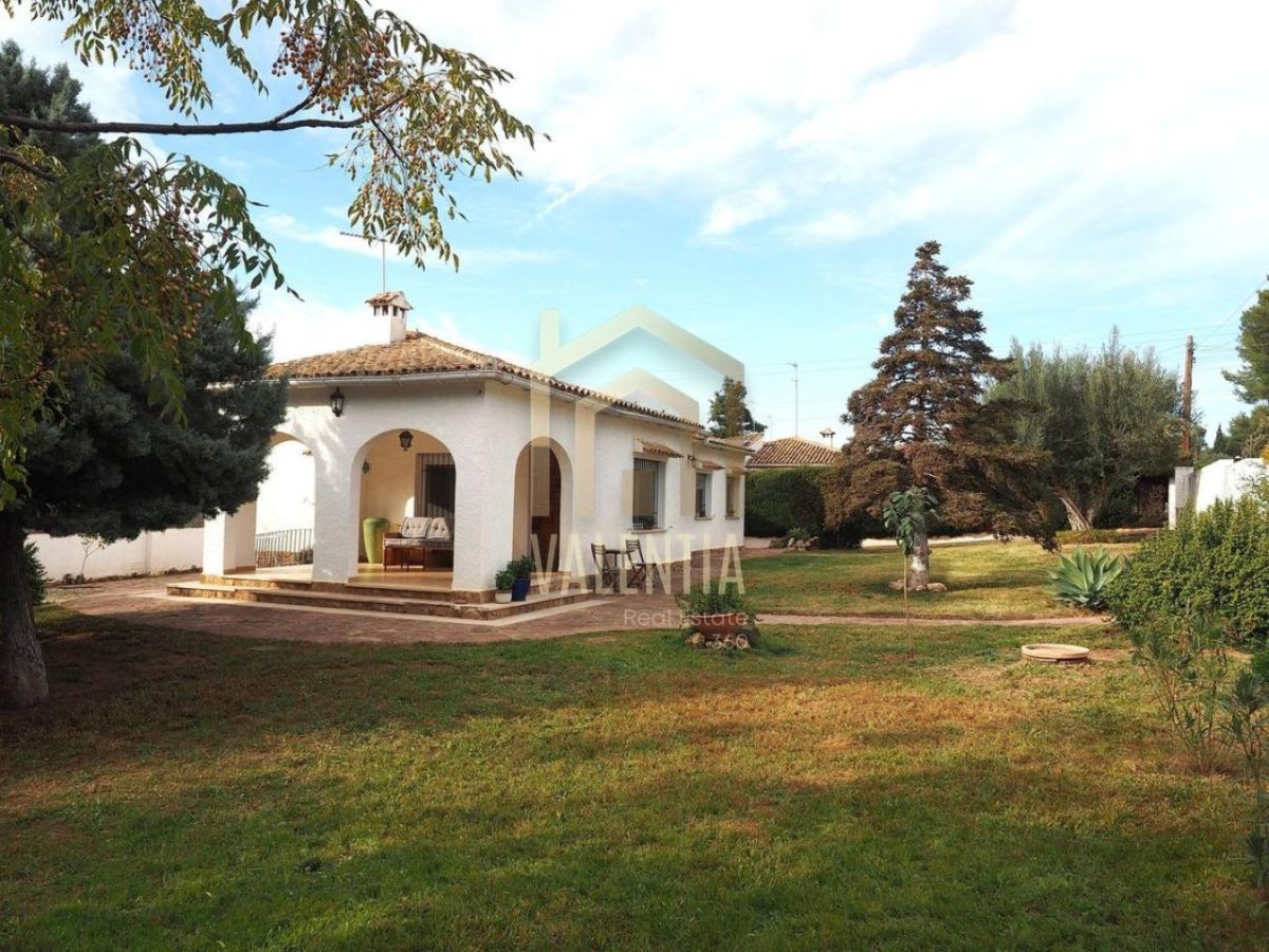 Chalet en venta en Paterna — Foto 1