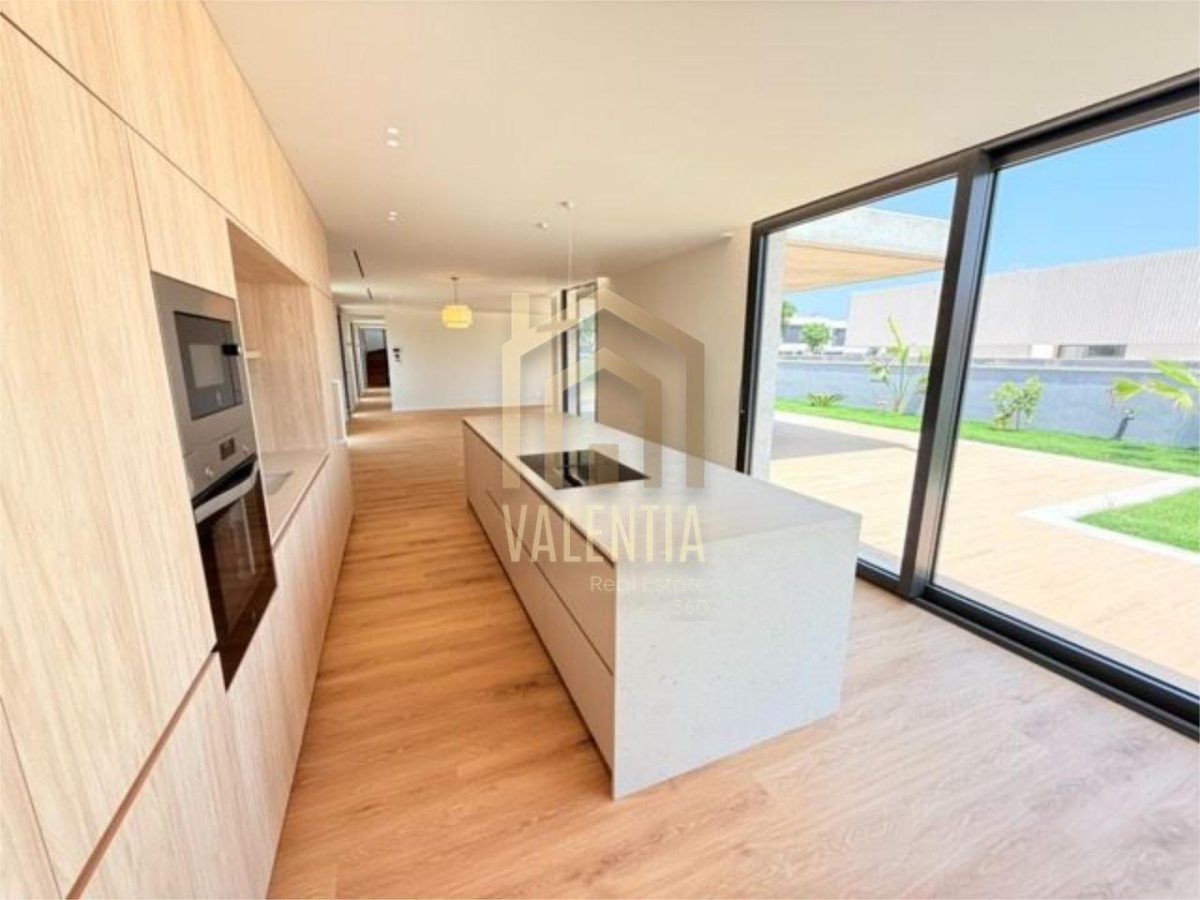 Chalet en venta en Torre en Conill - Cumbres de San Antonio — Foto 3