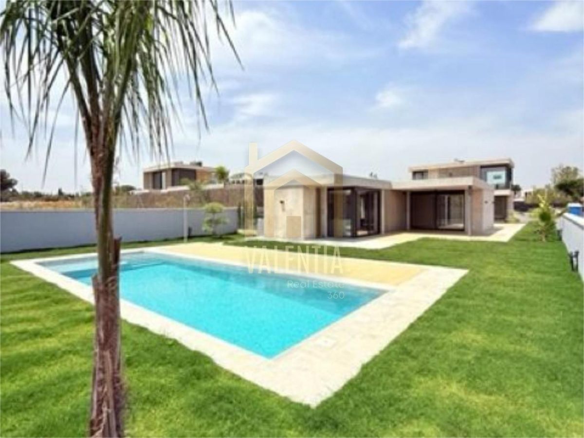 Chalet en venta en Torre en Conill - Cumbres de San Antonio — Foto 1