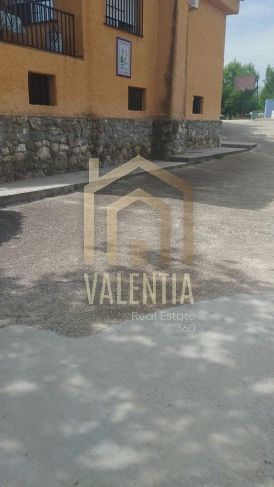 Chalet en venta en Monserrat — Foto 3